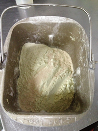 緑茶パンミックス粉と水とドライイースト